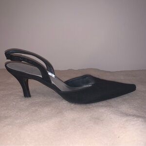 Stuart Weitzman Black Pointed Toe Heels